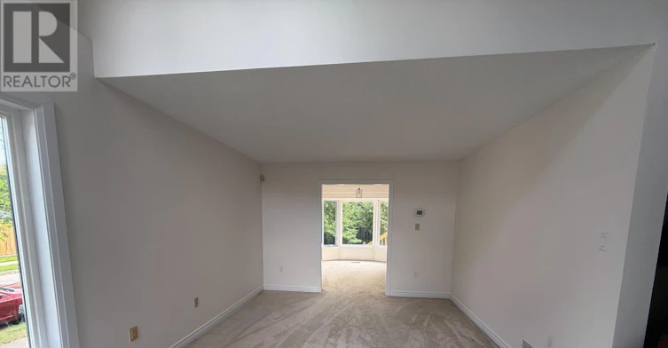 43 Falconridge Drive, Hamilton, ON, L9B 2P3 - 18