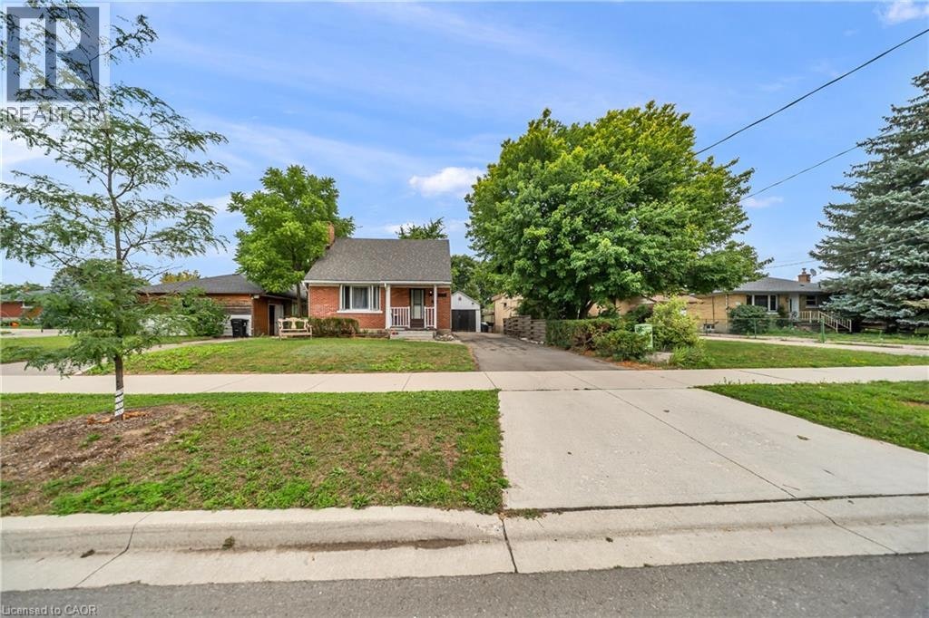 478 Greenfield Avenue, Kitchener, ON, N2C 1G1