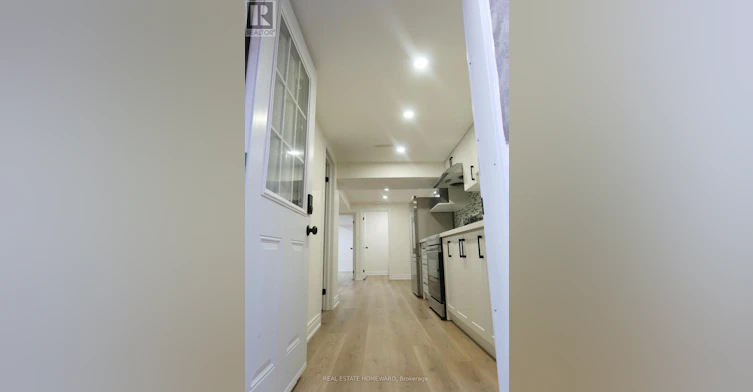 60 Attridge Drive, Aurora, ON, L4G 6J4 - 4