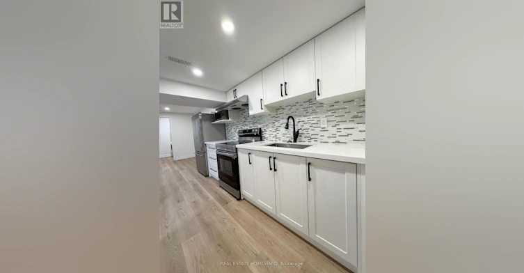 60 Attridge Drive, Aurora, ON, L4G 6J4 - 2