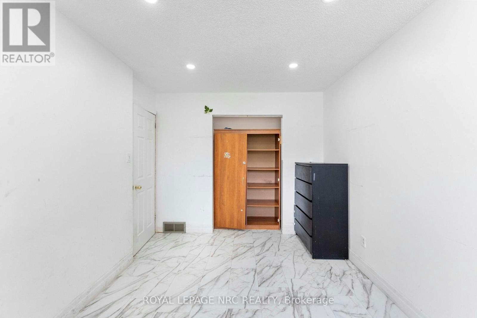 35 Eugene Street, Hamilton, ON, L8H 2R1 - 24