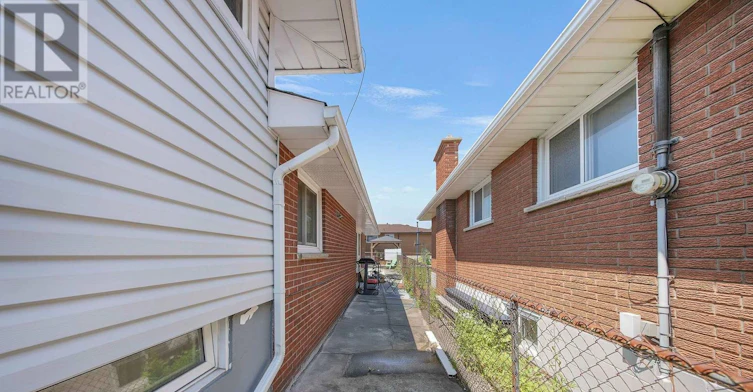 35 Eugene Street, Hamilton, ON, L8H 2R1 - 38