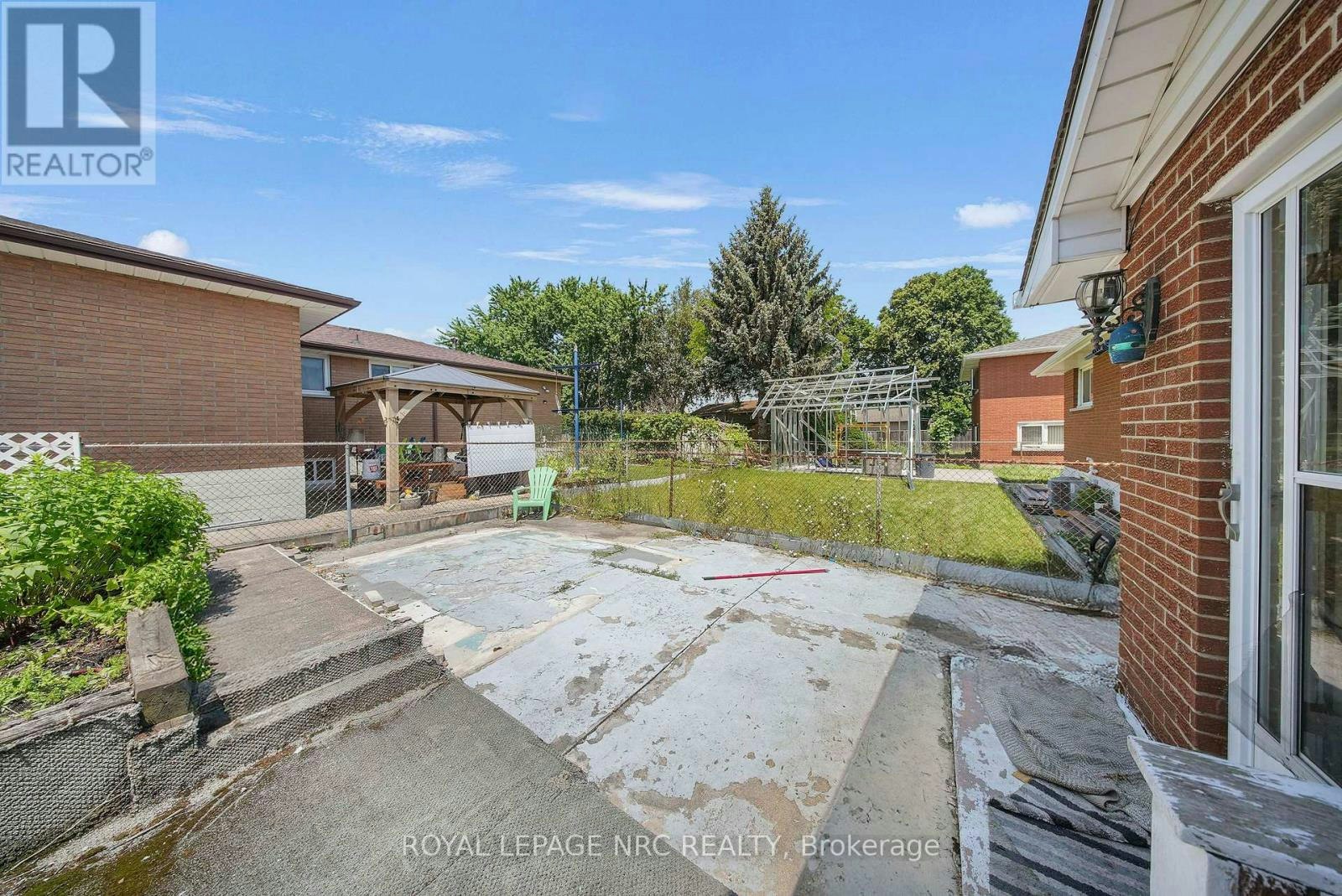 35 Eugene Street, Hamilton, ON, L8H 2R1 - 44