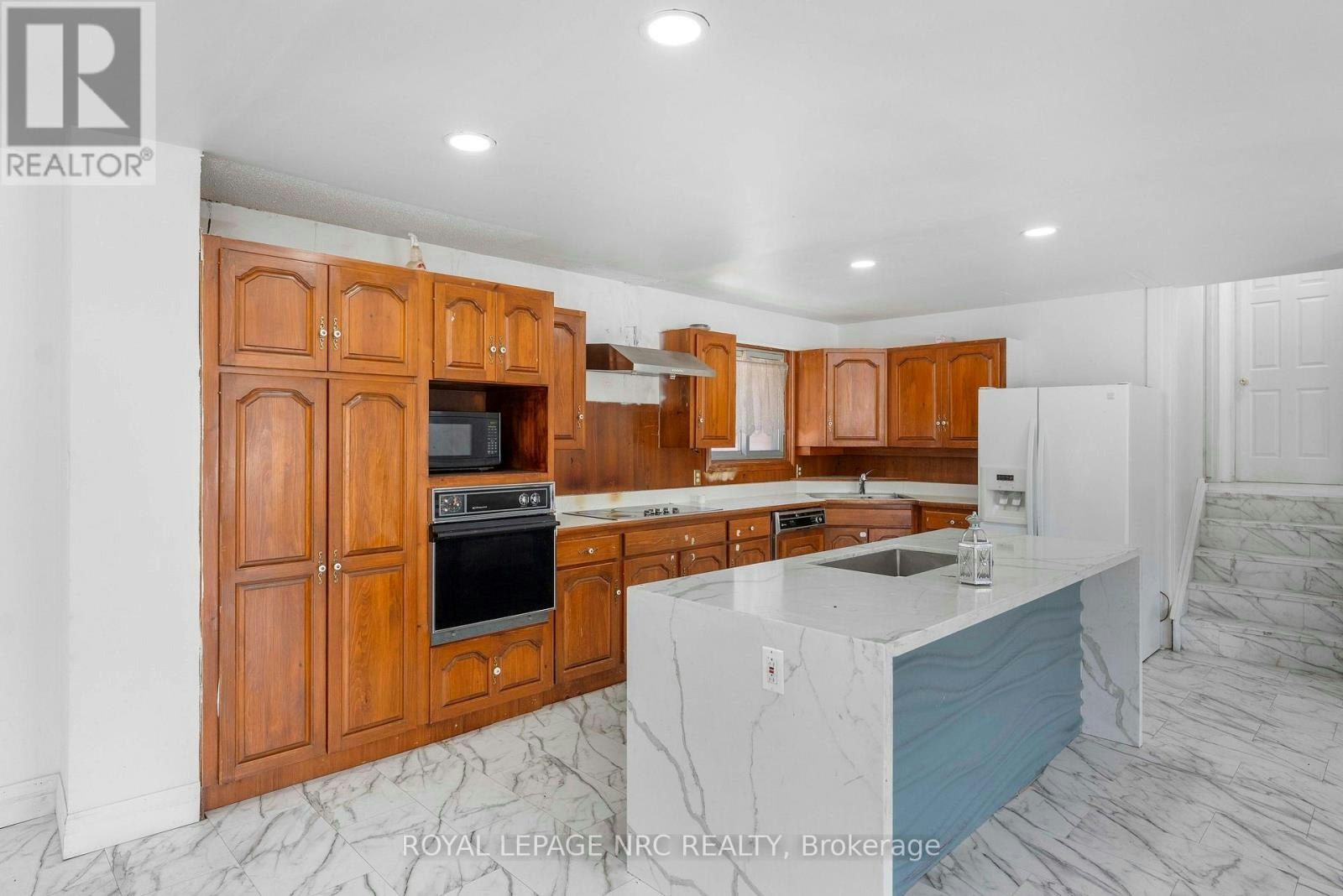 35 Eugene Street, Hamilton, ON, L8H 2R1 - 15