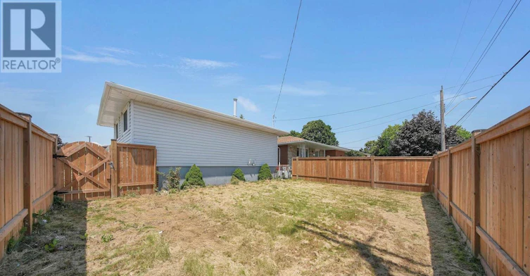 35 Eugene Street, Hamilton, ON, L8H 2R1 - 35