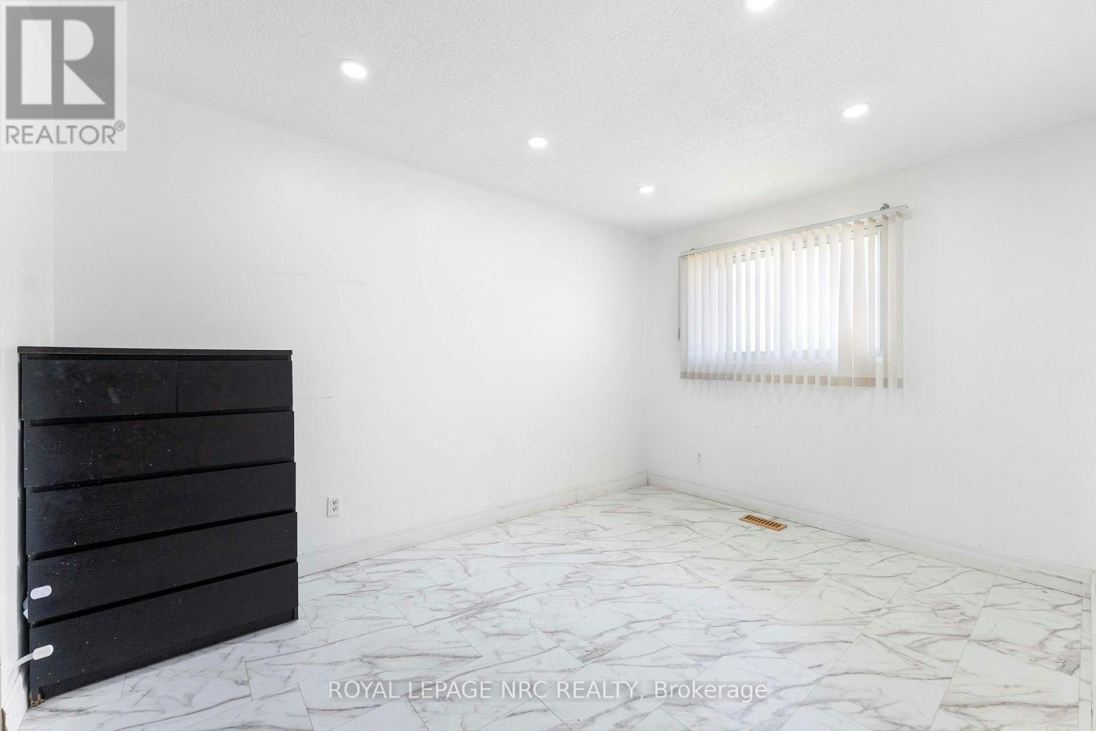 35 Eugene Street, Hamilton, ON, L8H 2R1 - 25