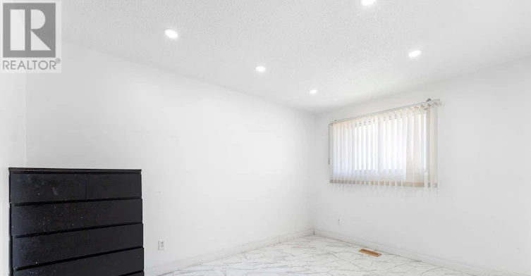 35 Eugene Street, Hamilton, ON, L8H 2R1 - 25