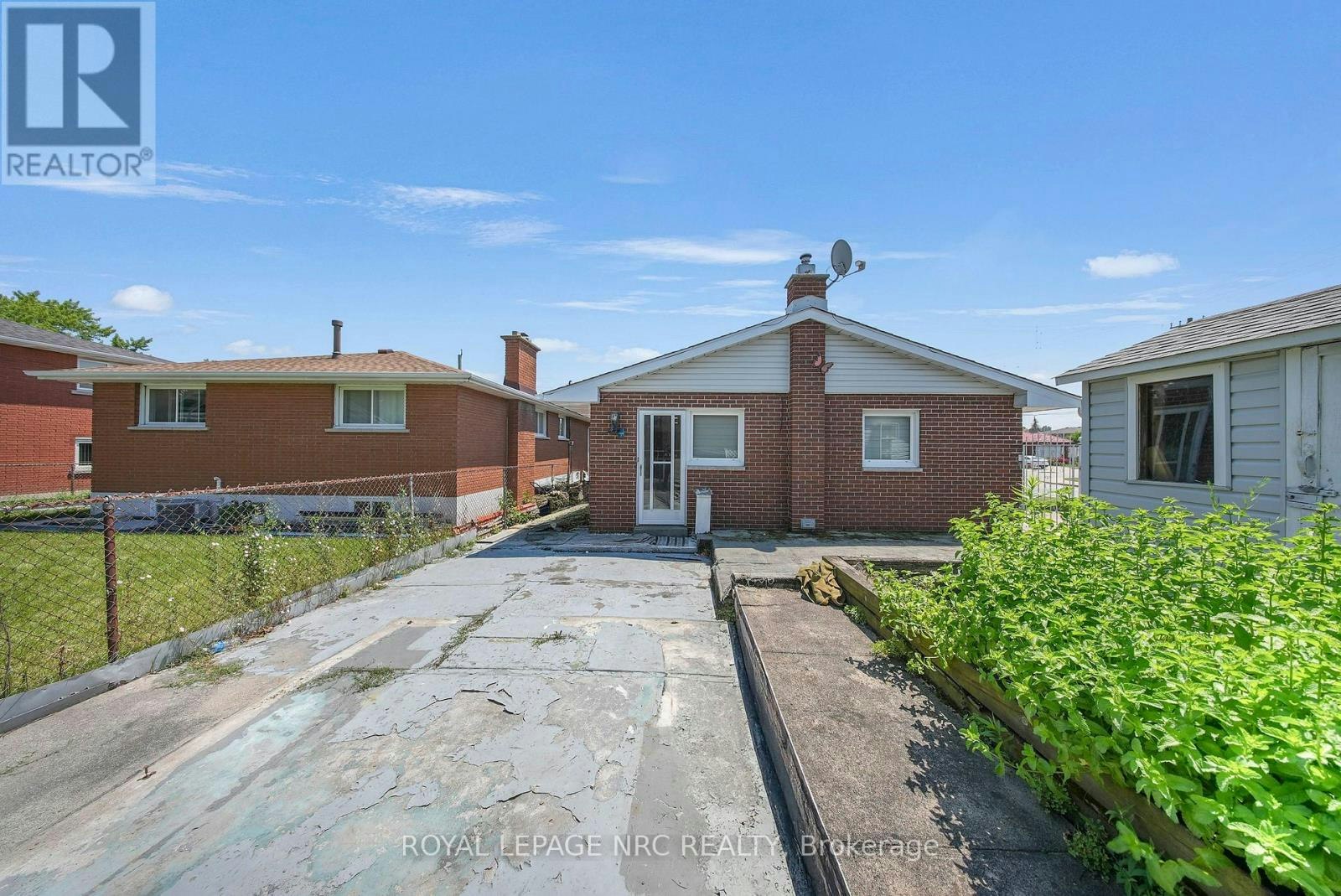 35 Eugene Street, Hamilton, ON, L8H 2R1 - 42