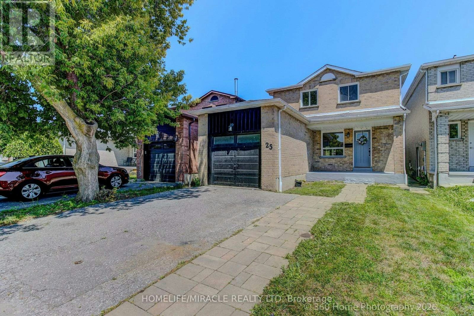 25 Chalmers Crescent, Ajax, ON, L1S 5Z5
