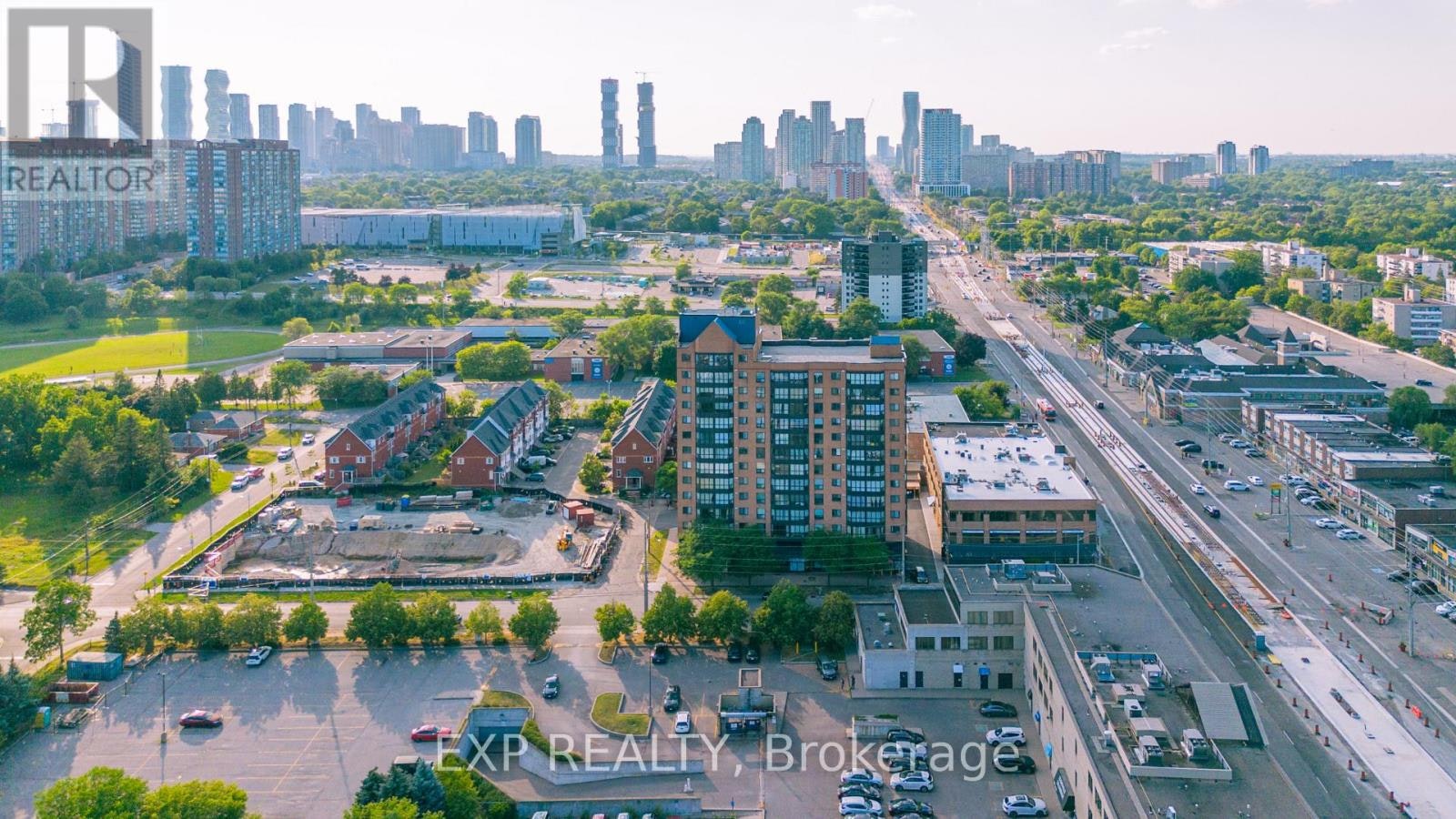 202-25 Agnes Street, Mississauga, ON, L5B 3X7