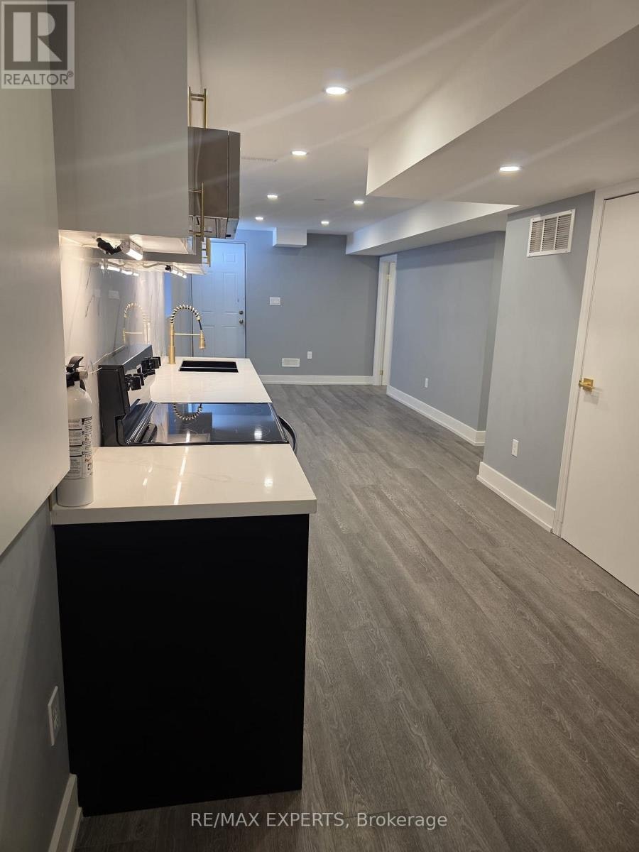 BSMT-3 Appleaire Crescent, Brampton, ON, L6R 0Y4 - 2