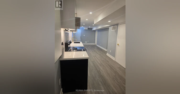 BSMT-3 Appleaire Crescent, Brampton, ON, L6R 0Y4 - 3