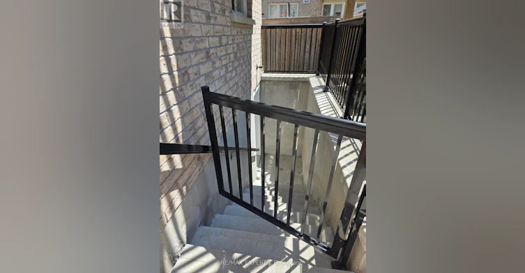 BSMT-3 Appleaire Crescent, Brampton, ON, L6R 0Y4 - 13