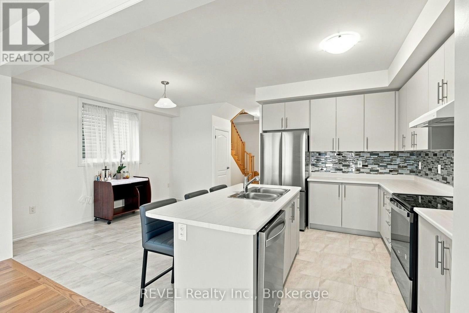 20 Selection Heights, Thorold, ON, L2V 0P3 - 12