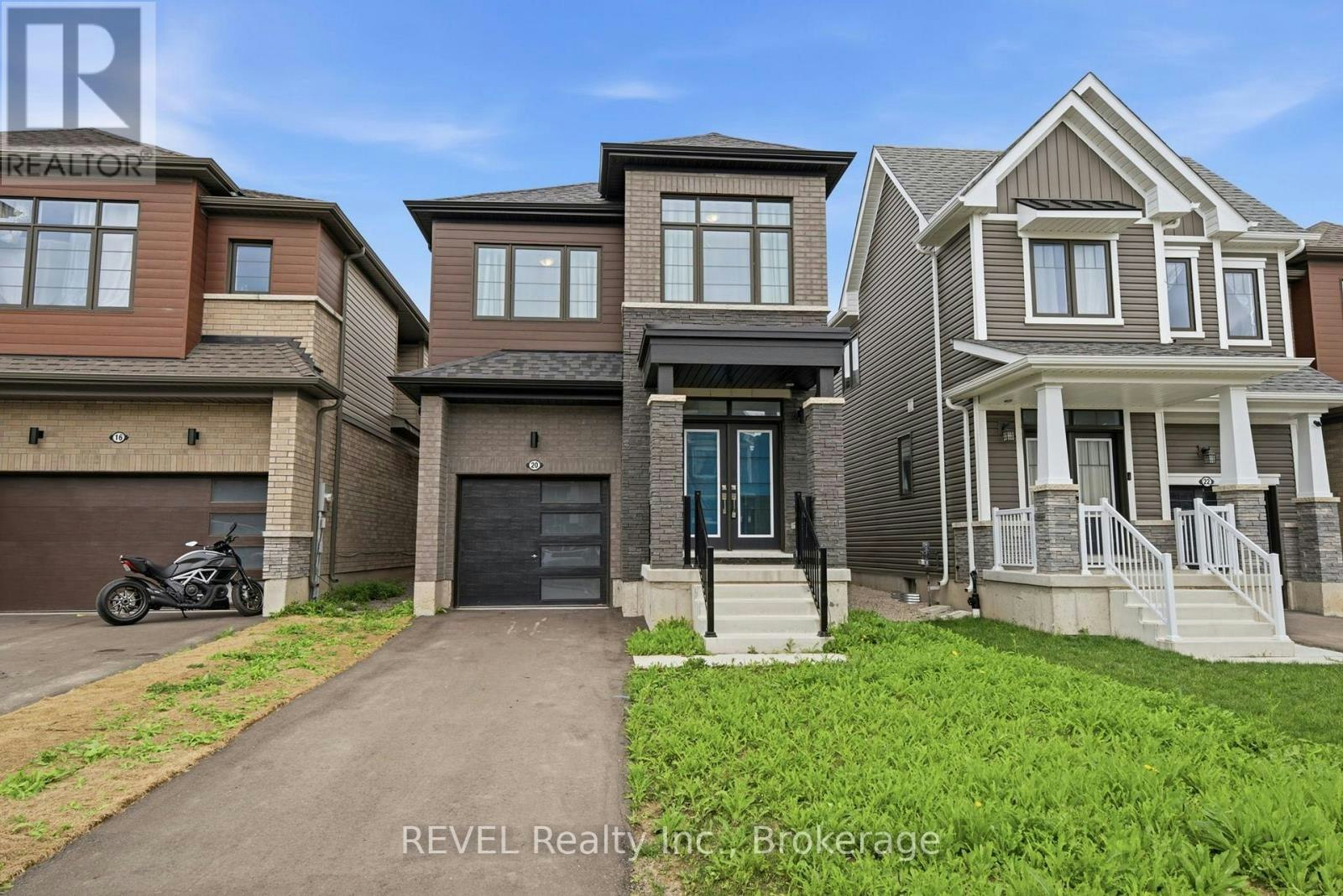 20 Selection Heights, Thorold, ON, L2V 0P3