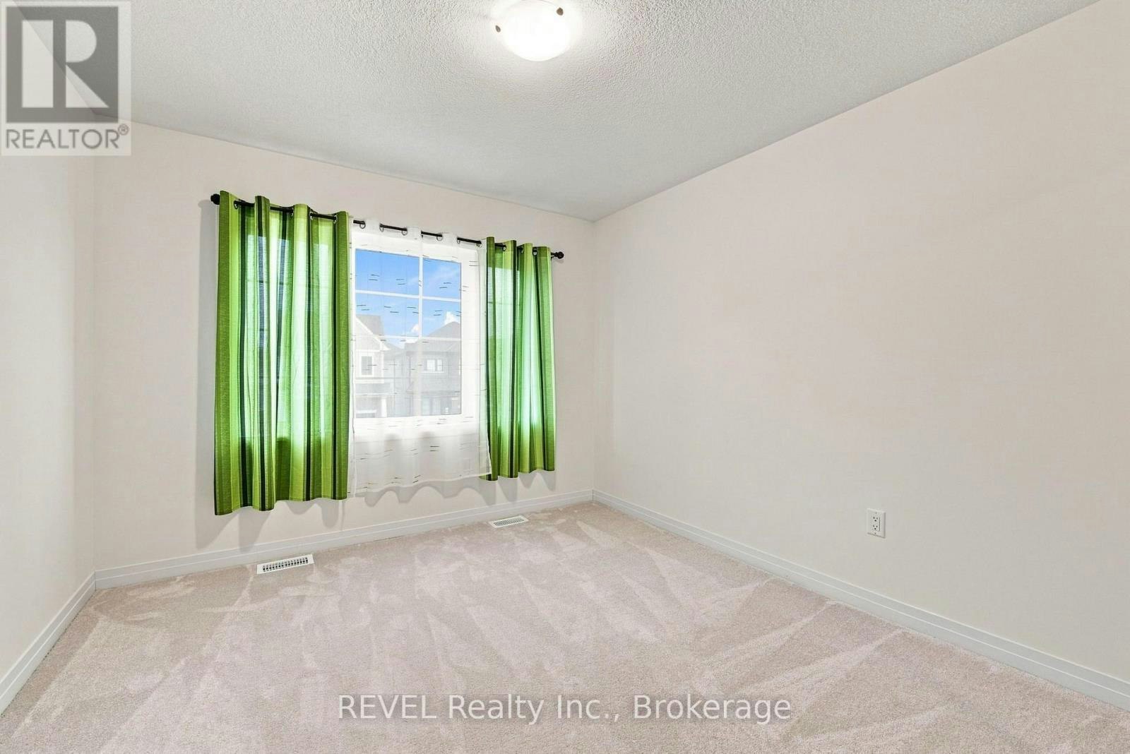 20 Selection Heights, Thorold, ON, L2V 0P3 - 22