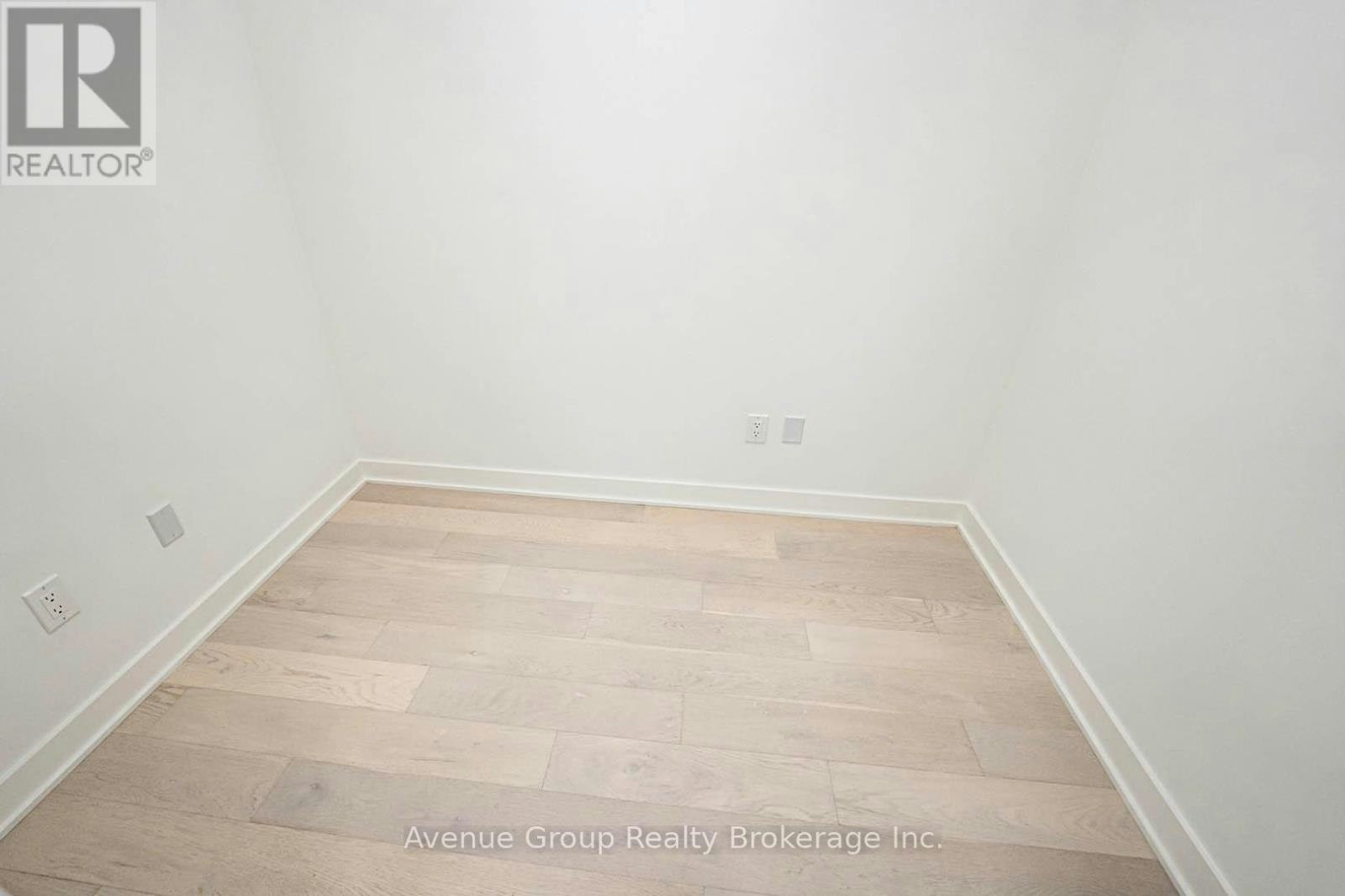 5803-11 Yorkville Avenue, Toronto, ON, M4W 0B7 - 31