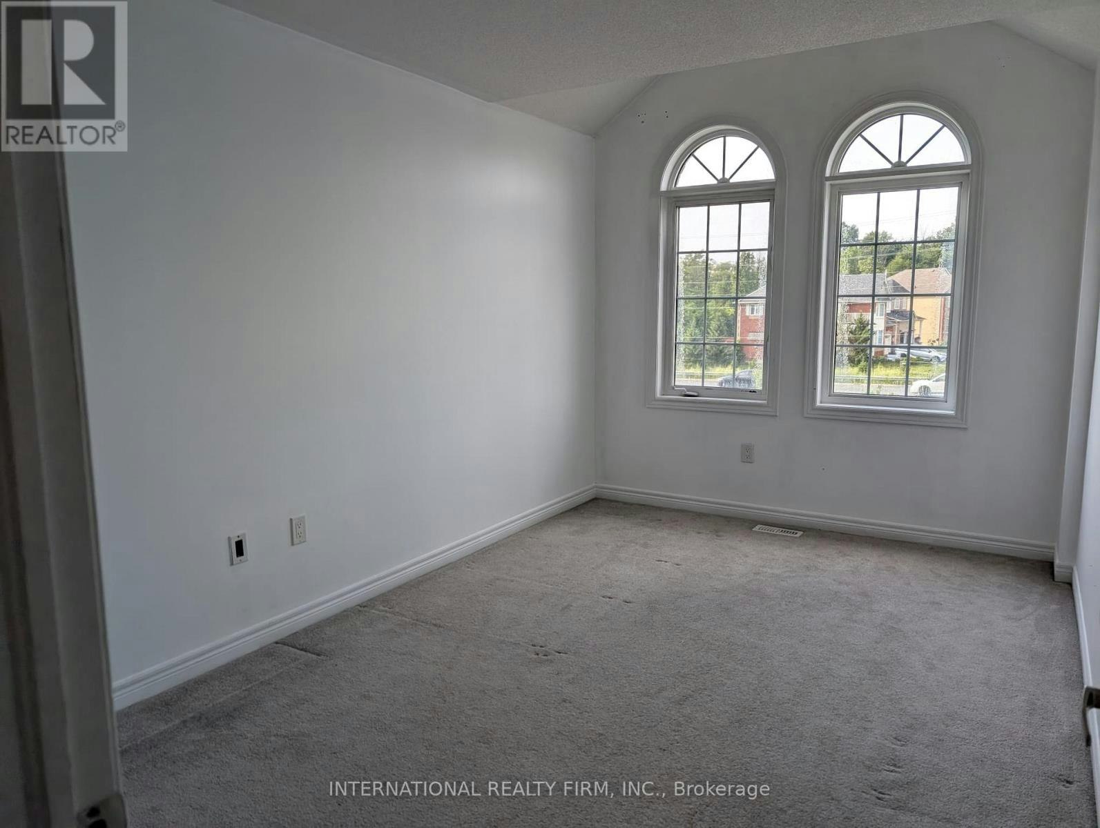 MAIN-734 Yarfield Crescent, Newmarket, ON, L3X 1C8 - 18