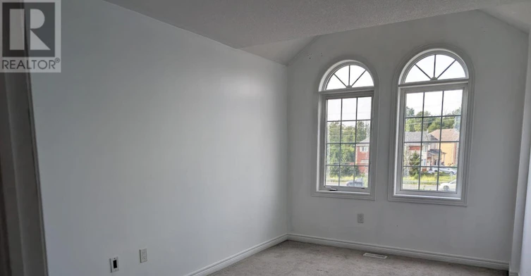 MAIN-734 Yarfield Crescent, Newmarket, ON, L3X 1C8 - 18