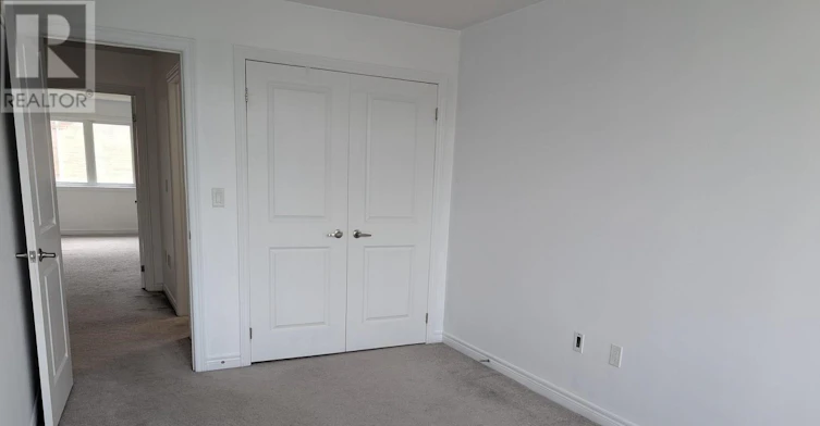 MAIN-734 Yarfield Crescent, Newmarket, ON, L3X 1C8 - 16