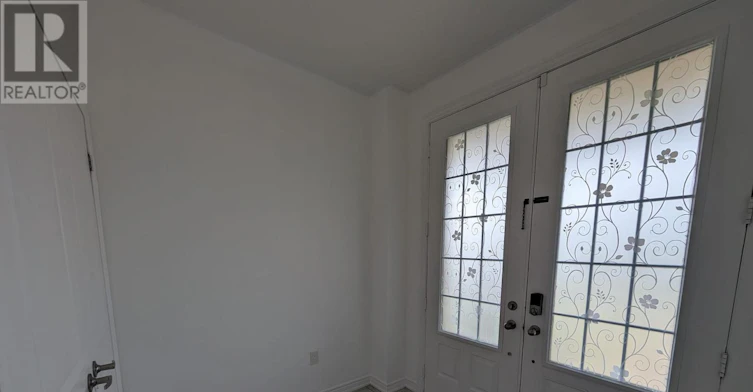 MAIN-734 Yarfield Crescent, Newmarket, ON, L3X 1C8 - 3
