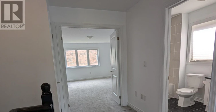MAIN-734 Yarfield Crescent, Newmarket, ON, L3X 1C8 - 12