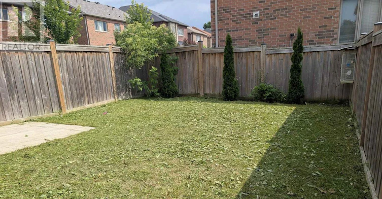 MAIN-734 Yarfield Crescent, Newmarket, ON, L3X 1C8 - 20