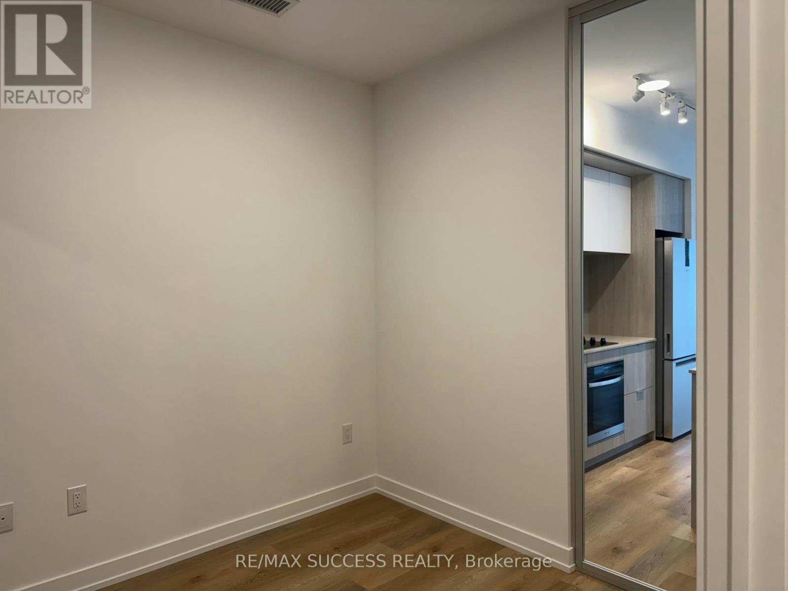 1607-395 Square One Drive, Mississauga, ON, L5B 0P6 - 11