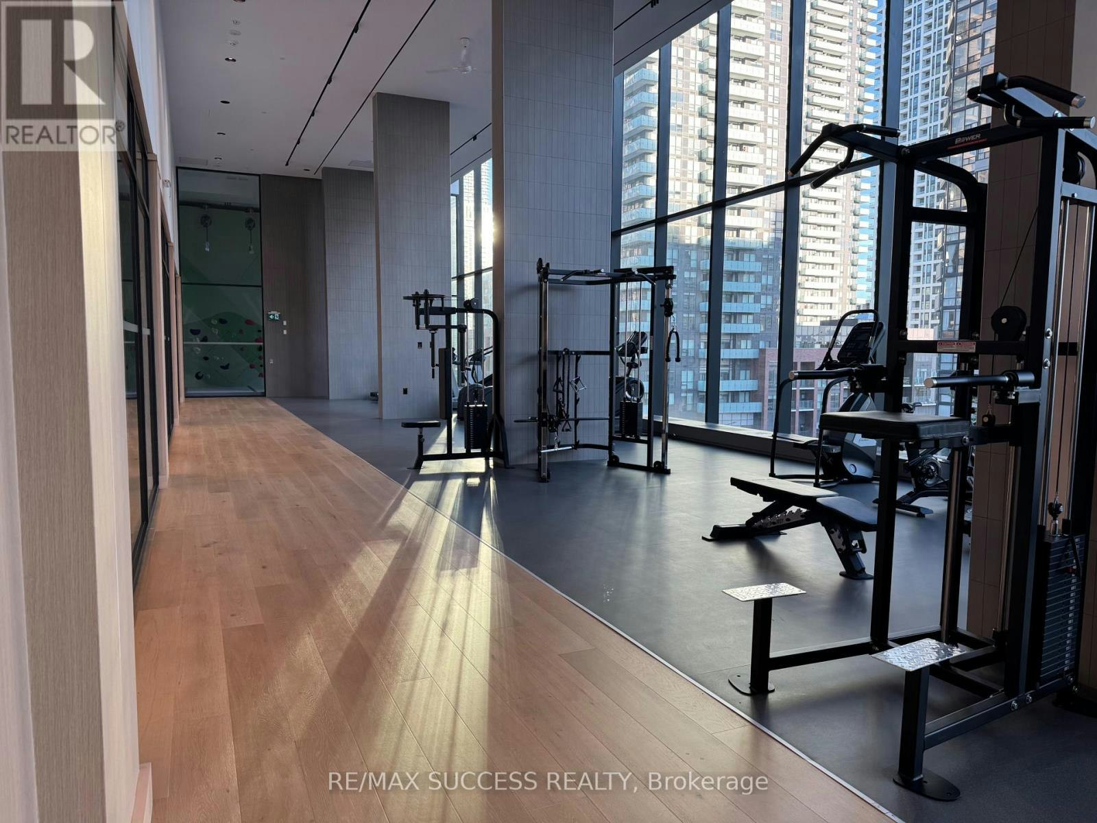 1607-395 Square One Drive, Mississauga, ON, L5B 0P6 - 29