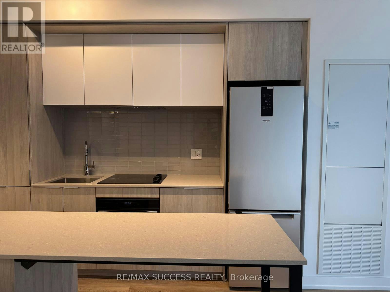 1607-395 Square One Drive, Mississauga, ON, L5B 0P6 - 9