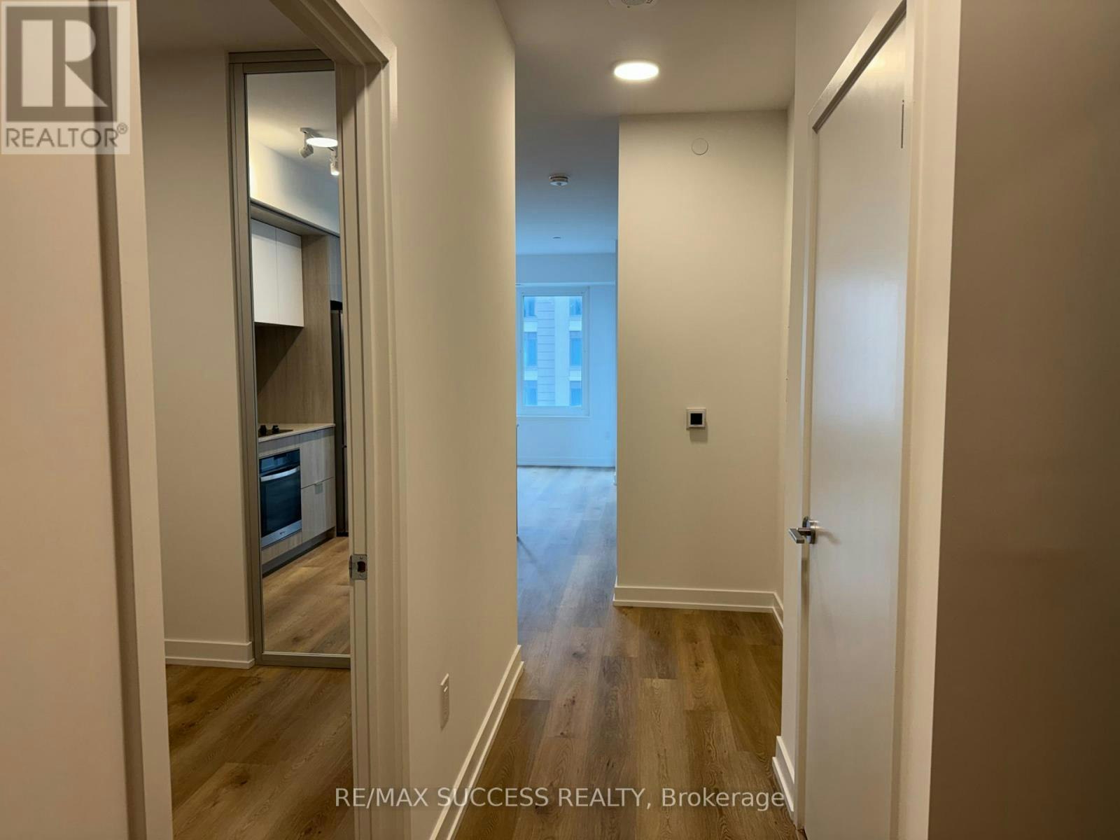 1607-395 Square One Drive, Mississauga, ON, L5B 0P6 - 3