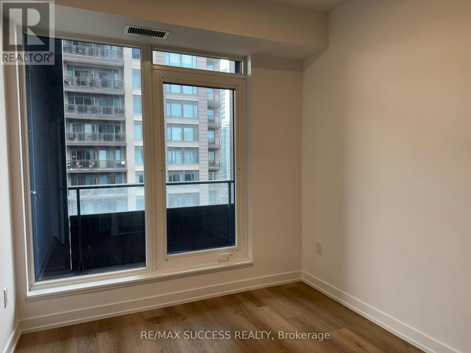 1607-395 Square One Drive, Mississauga, ON, L5B 0P6 - 12