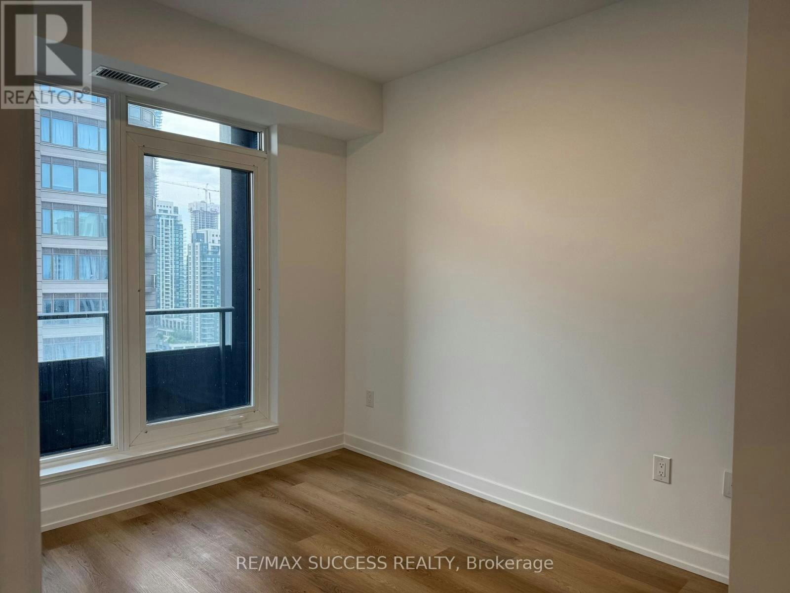 1607-395 Square One Drive, Mississauga, ON, L5B 0P6 - 13