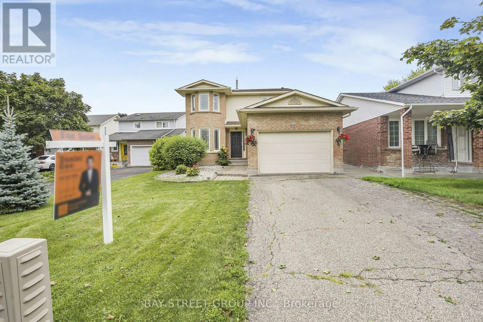 11 Coleman Court, Thorold, ON, L2V 4W3