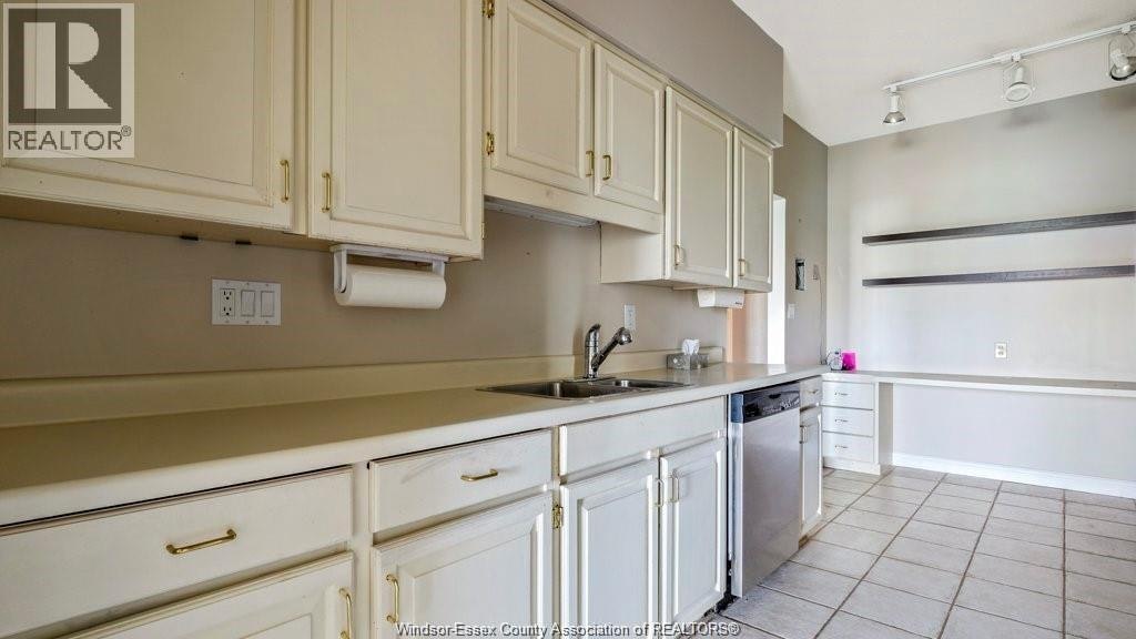 807-3663 Riverside Drive, Windsor, ON, N8Y 4V3 - 12