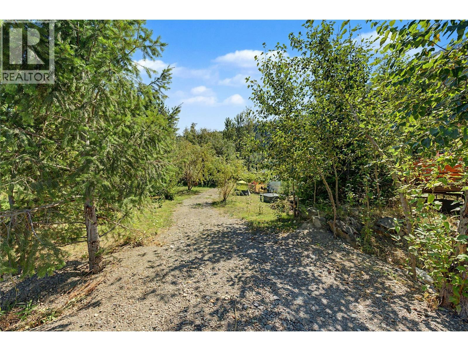 5255 Schneider Place, Tappen, BC, V0E 2X3 - 20