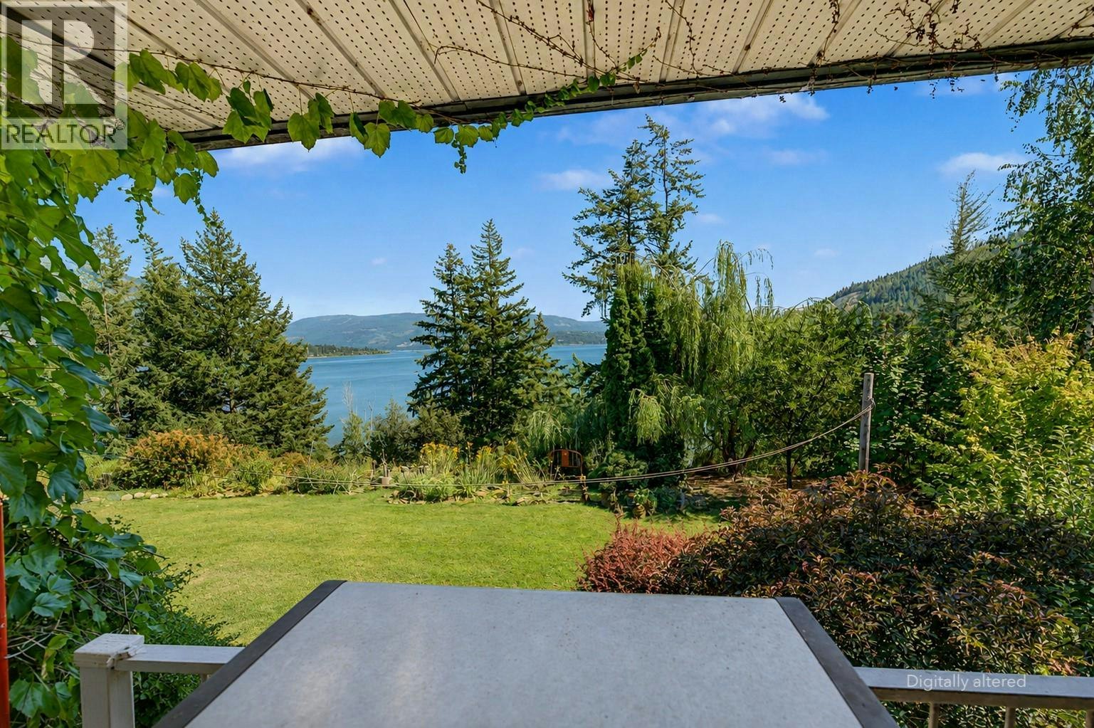 5255 Schneider Place, Tappen, BC, V0E 2X3 - 8