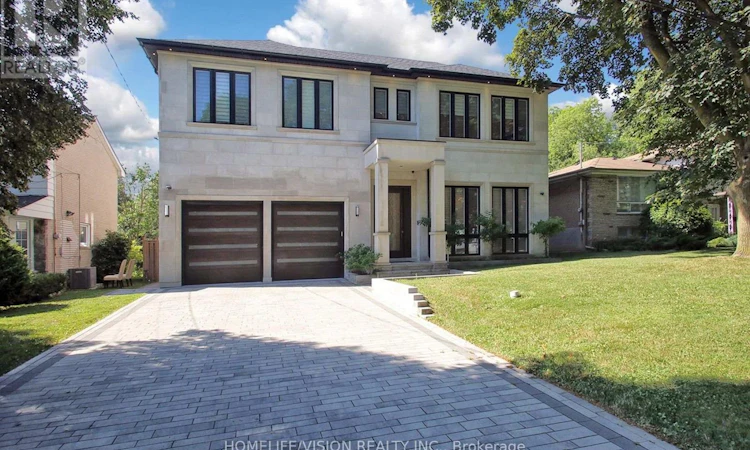 35 Longwood Drive S