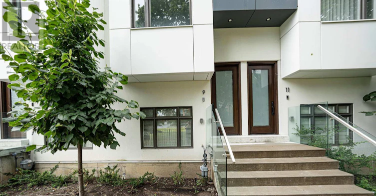 9 Flax Field Lane, Toronto, ON, M2N 0L5 - 22