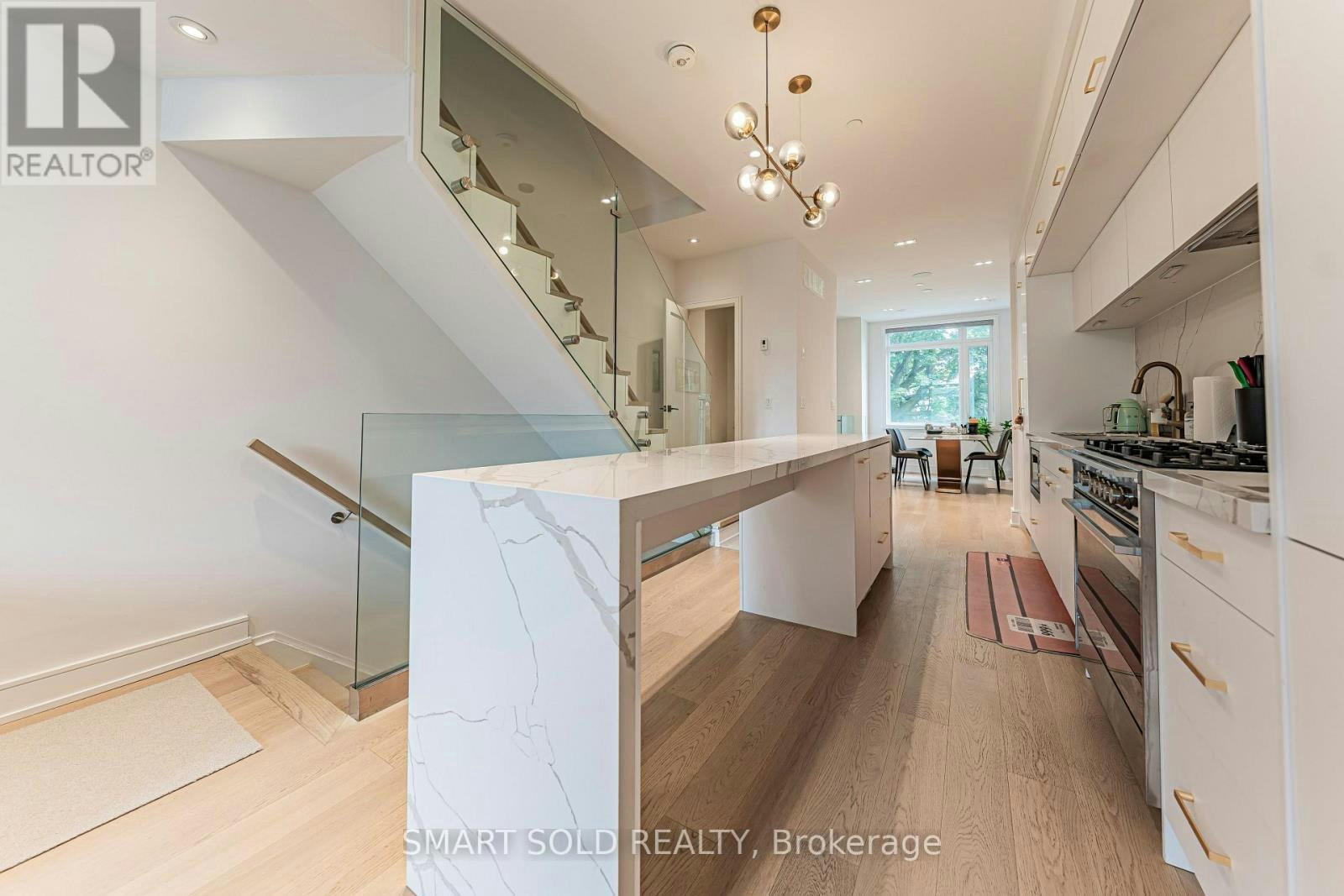 9 Flax Field Lane, Toronto, ON, M2N 0L5 - 2