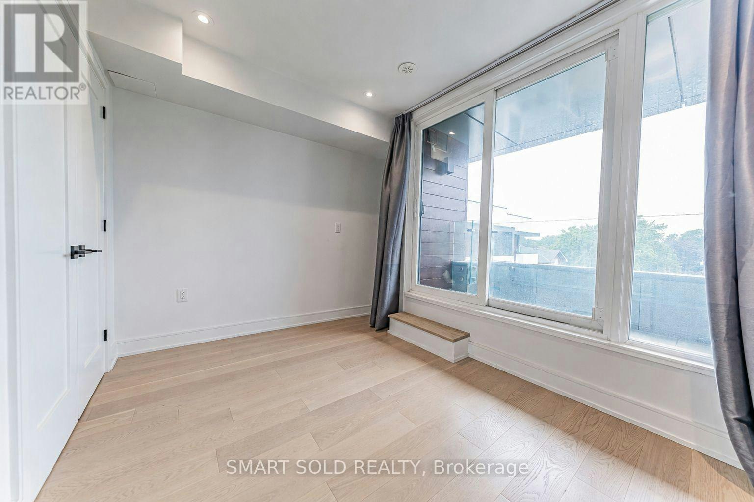 9 Flax Field Lane, Toronto, ON, M2N 0L5 - 16