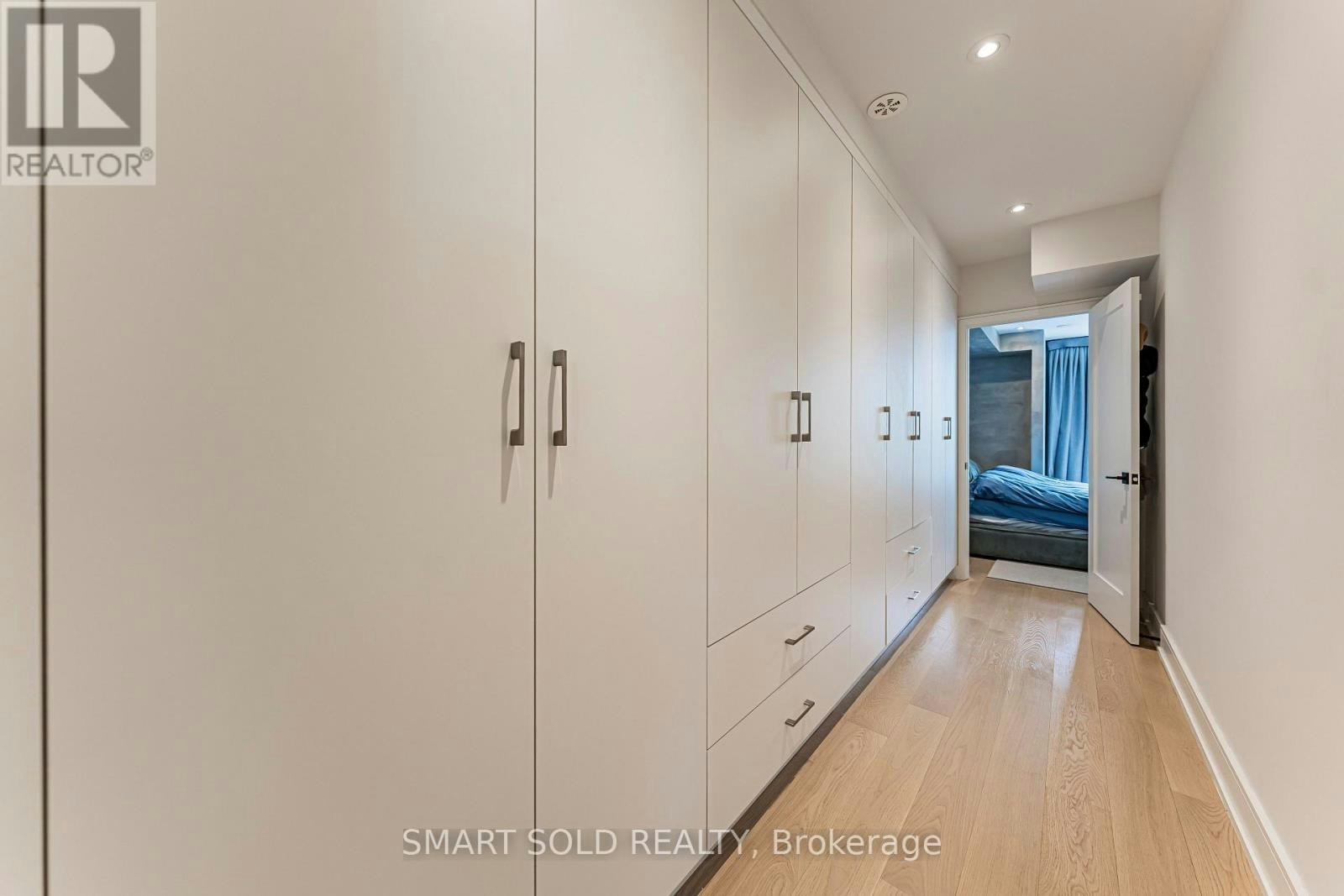 9 Flax Field Lane, Toronto, ON, M2N 0L5 - 8