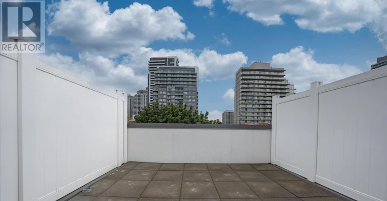 9 Flax Field Lane, Toronto, ON, M2N 0L5 - 18