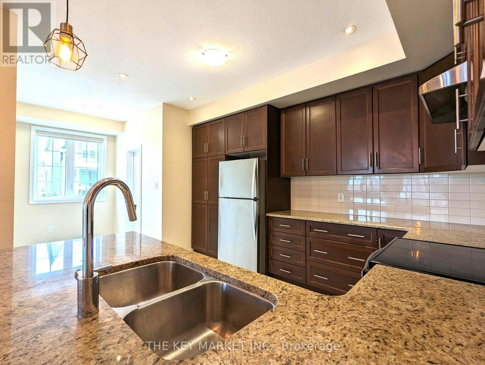365 Belcourt Common Street, Oakville, ON, L6H 0R1 - 24