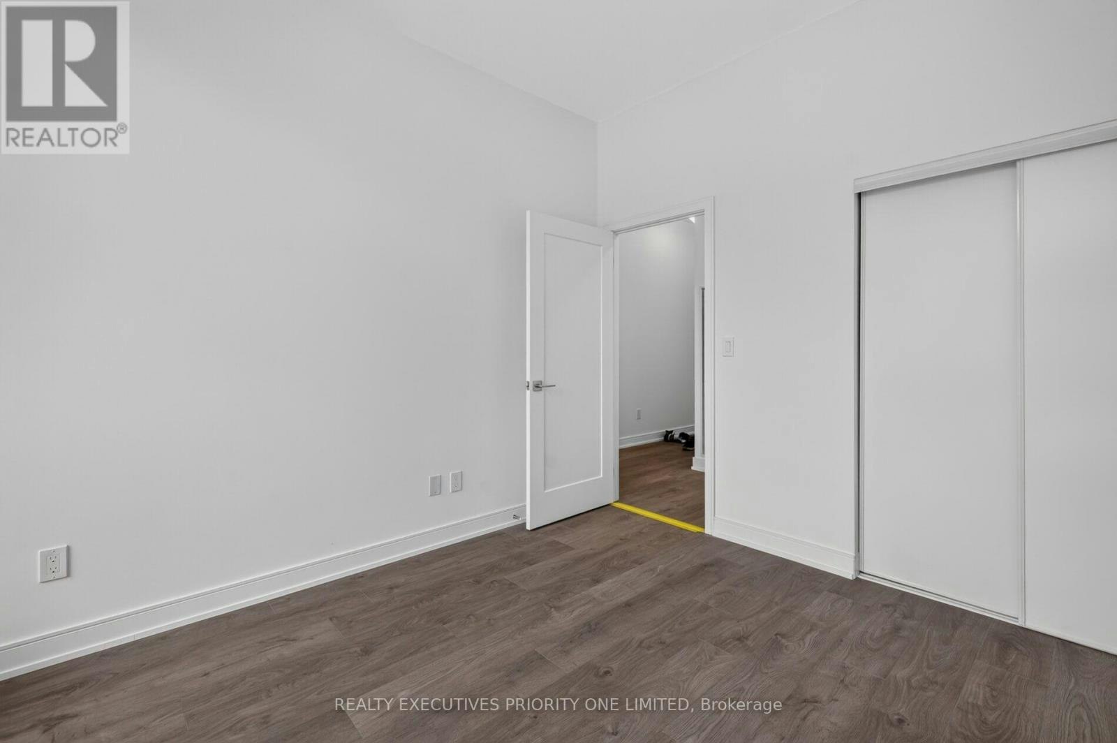 A103-705 Davis Drive, Newmarket, ON, L3Y 0J1 - 16