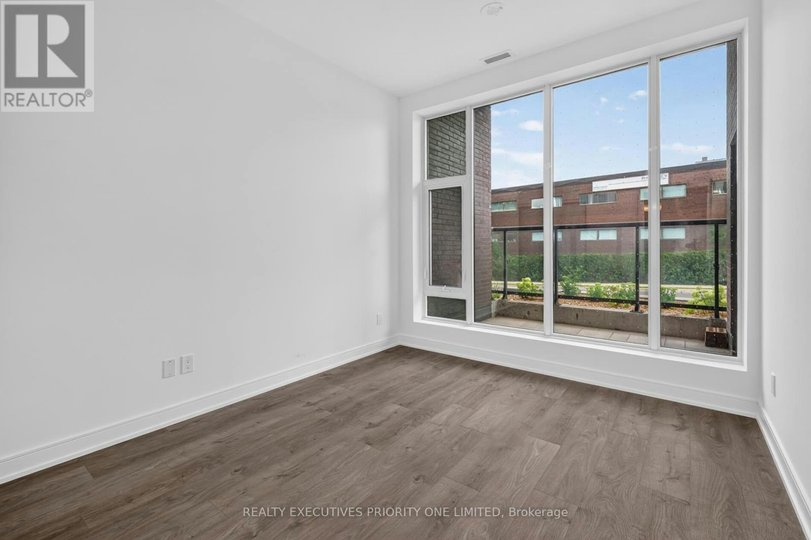 A103-705 Davis Drive, Newmarket, ON, L3Y 0J1 - 17