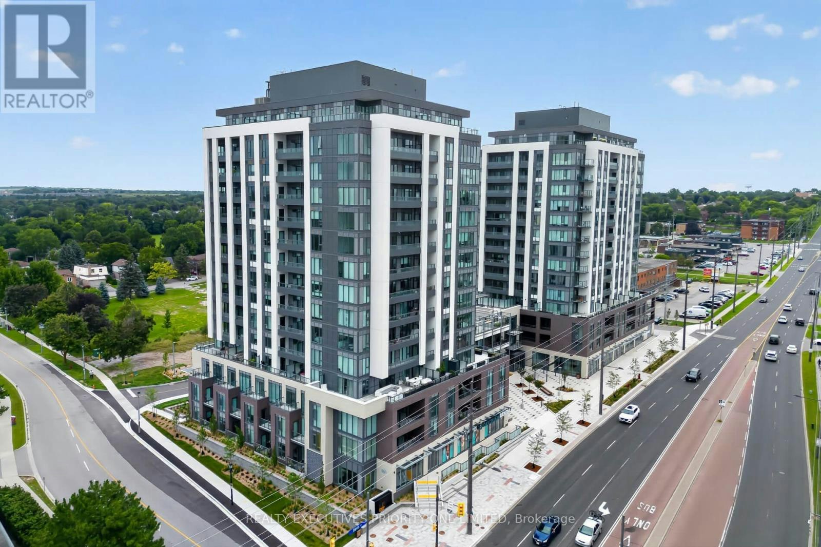 A103-705 Davis Drive, Newmarket, ON, L3Y 0J1