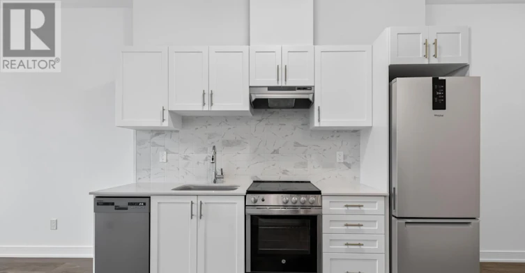 A103-705 Davis Drive, Newmarket, ON, L3Y 0J1 - 9