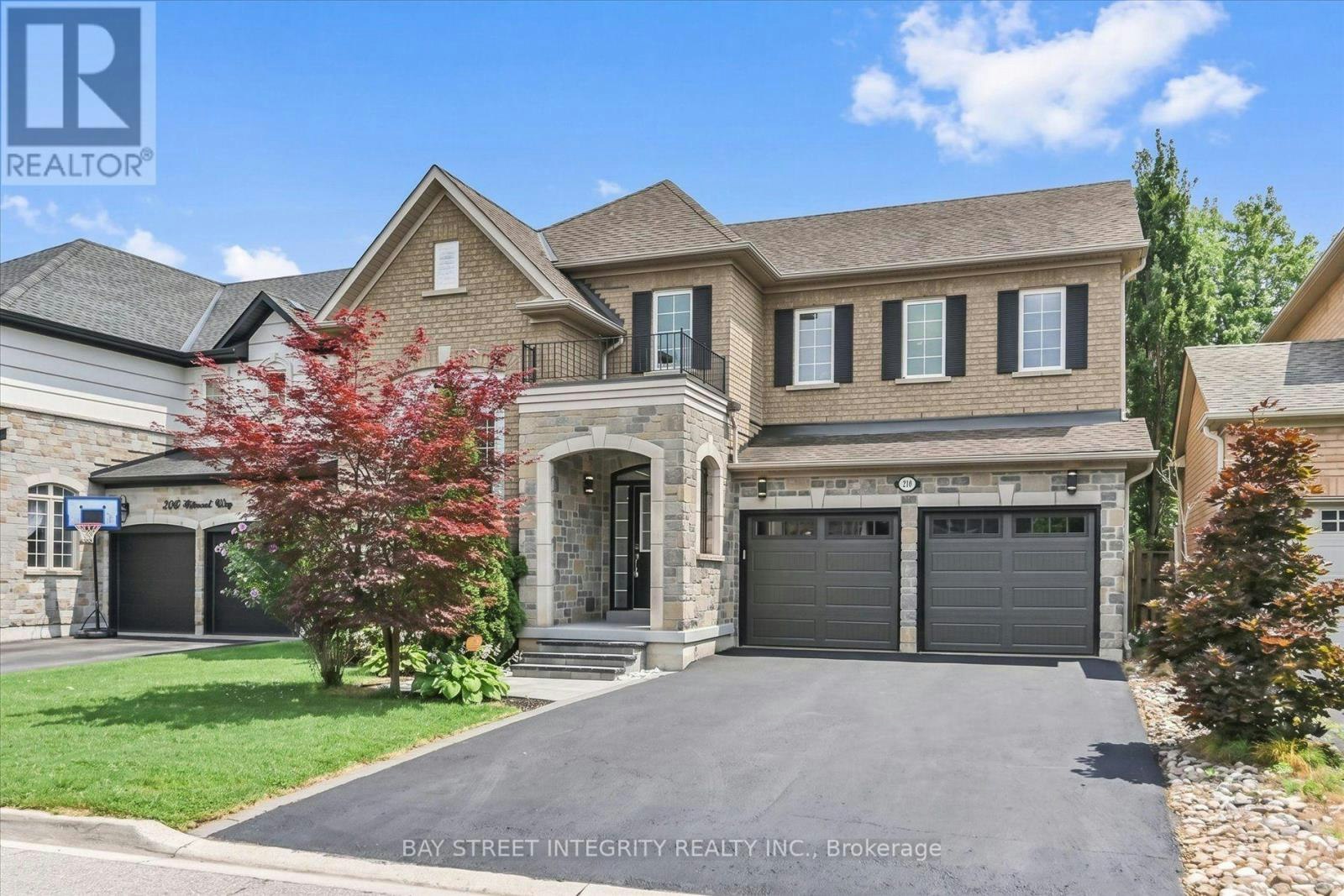 210 Milkweed Way, Oakville, ON, L6L 0A6