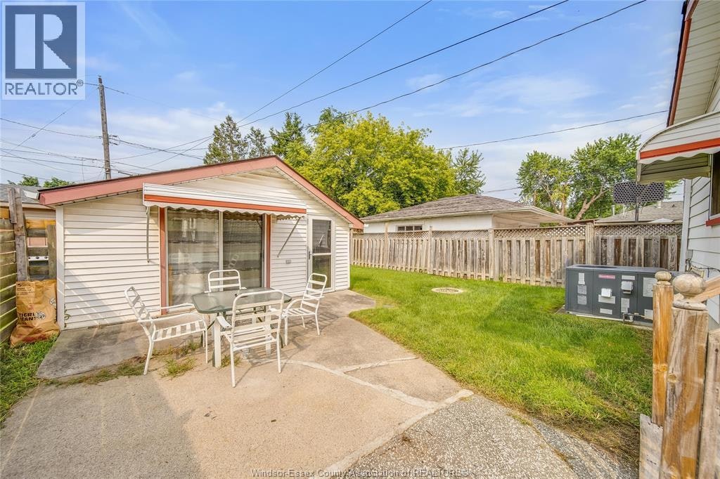 2669 Parent Avenue, Windsor, ON, N8X 3K6 - 32
